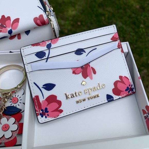 Auth. Kate spade floral leather card case & keychn - Picture 3 of 8